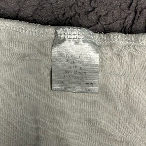 Fashion Nova Olive Green, White, and Black Crop Tops - Picture 10 of 12